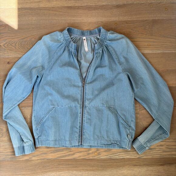 Fabletics Lightweight Chambray Bomber Style Zipper Jacket - Picture 1 of 8